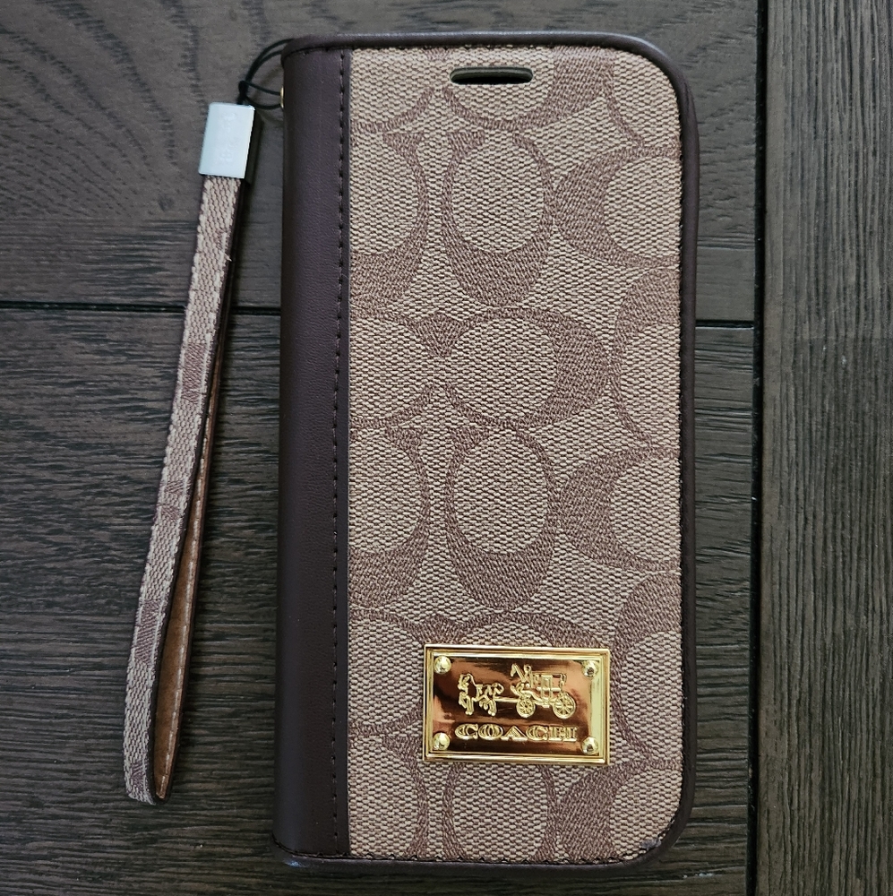 NWOT Coach iPhone Folio Case Wristlet